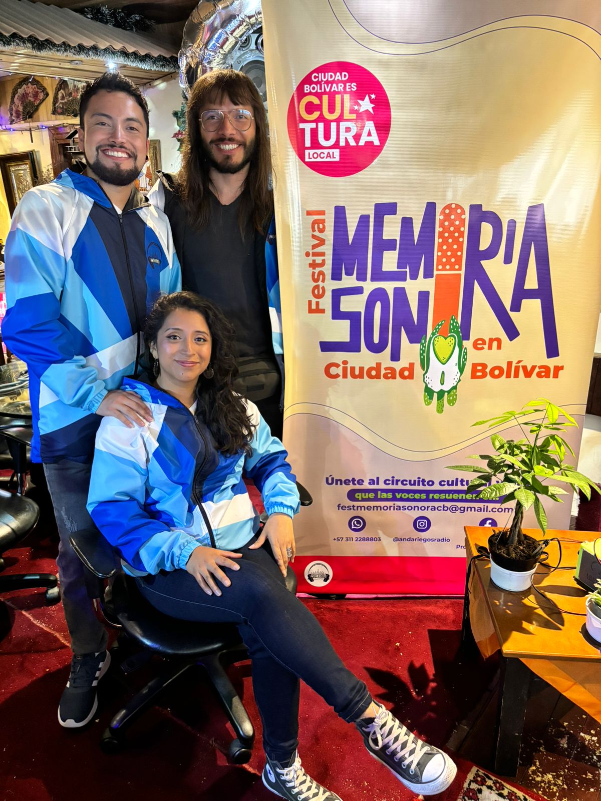 Daniel Franco, Lorena Hernández y Carlos Pardo, integrantes del colectivo Andariegos Radio