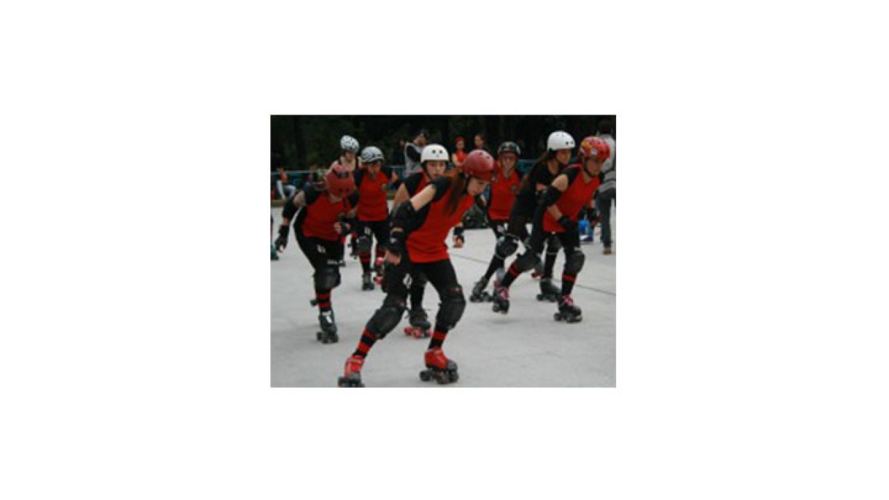 Rock &amp; Roller Queens, entrenando en el patinódromo del Parque Nacional.|||