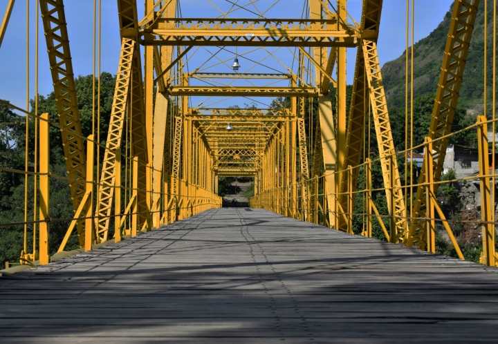 El Puente Navarro, construido por la San Francisco Bridge Company