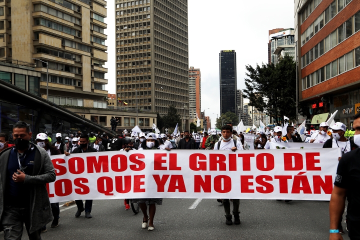 Pancarta 'Somos el grito de los que ya no est&aacute;n'