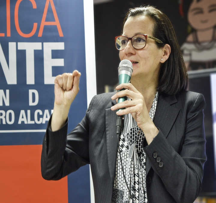 Clara Rojas durante una de las Charlas Ciudadanas organizadas por Biblored en Bogot&aacute;