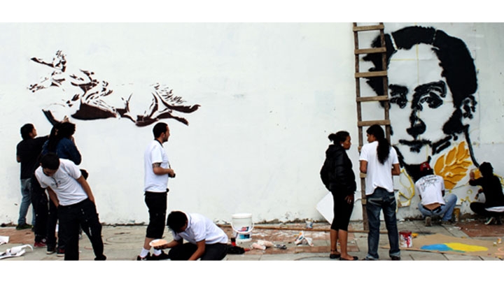 Murales: reconstrucci&oacute;n de la memoria