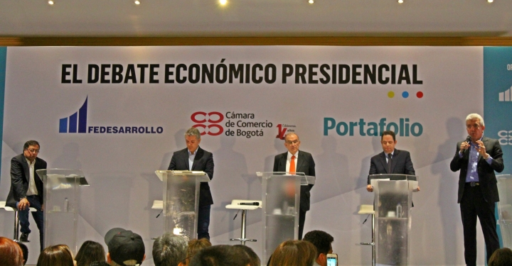 De izquierda a derecha: Gustavo Petro, Iv&aacute;n Duque, Humberto de la Calle, Germ&aacute;n Vargas Lleras y Mauricio Reina.