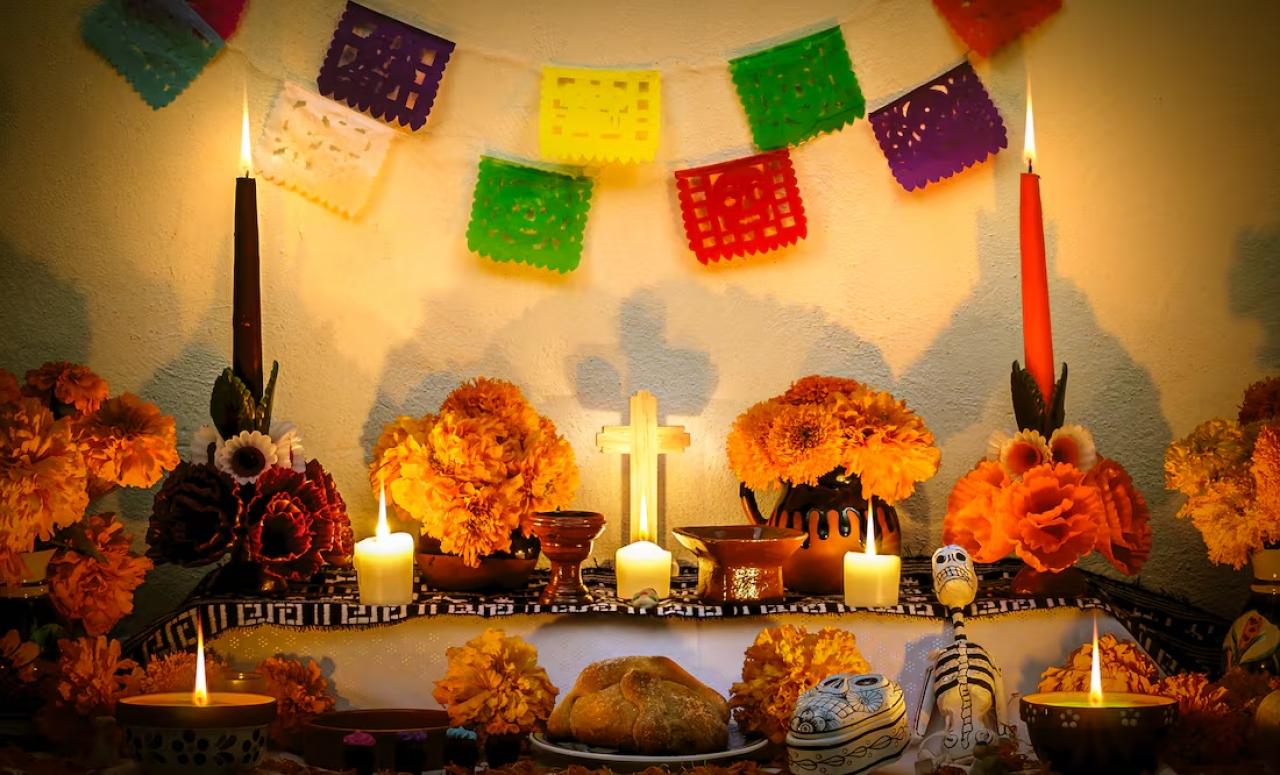 Día de Muertos: altar y ofrendas de la familia Yrigoyen (2020)|||