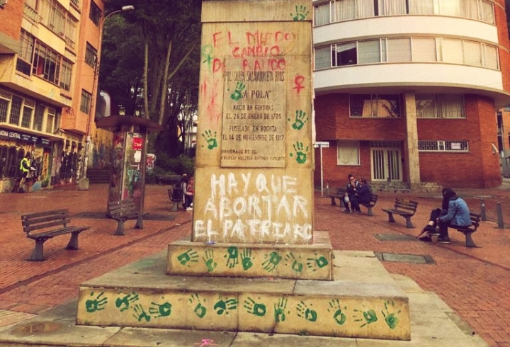 Estatua La Pola, La Candelaria, Bogot&aacute; D.C