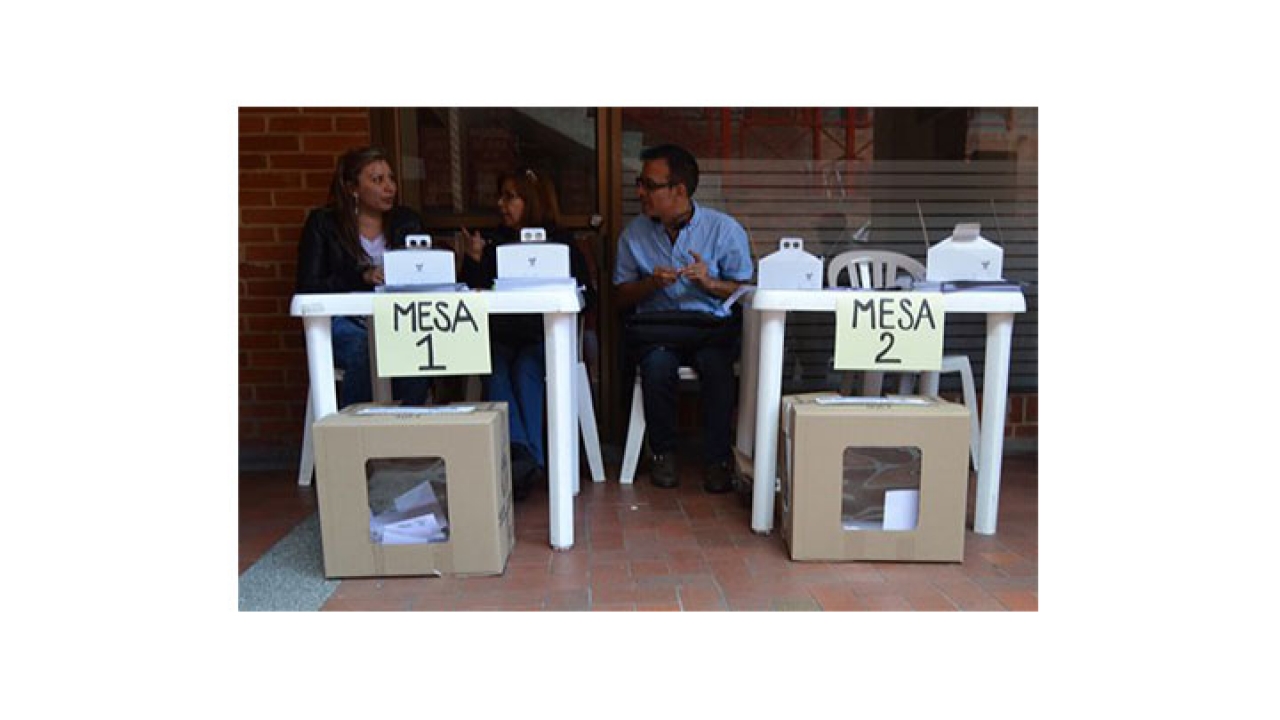 Mesas de votación para elección de Jueces y Juezas de Paz y Reconciliación en UPZ Mazurén.|||