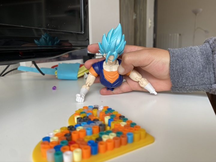 Goku destrozado