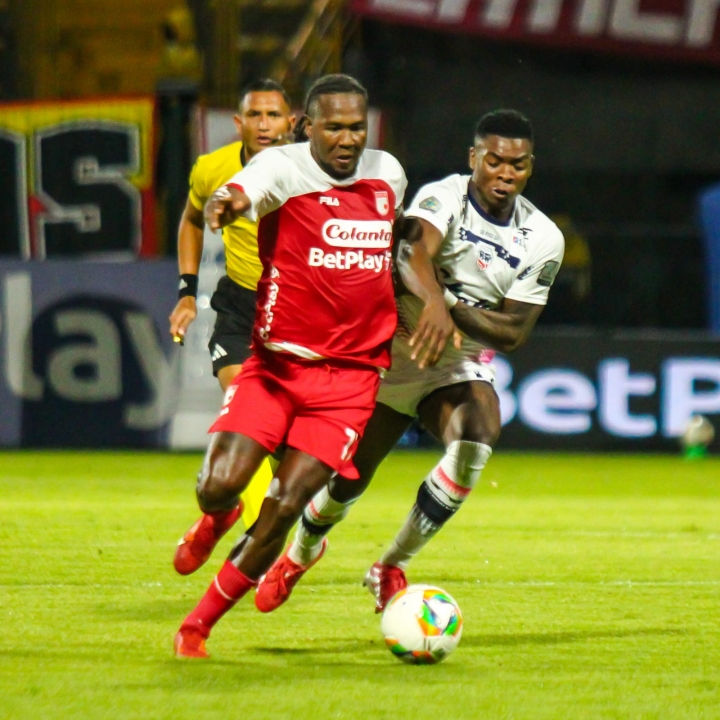 Hugo Rodallega convirtió el penal en gol