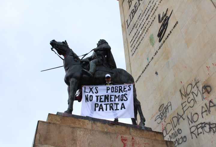 "Lxs pobres no tenemos patria" en Monumento a los H&eacute;roes 10/05/2021
