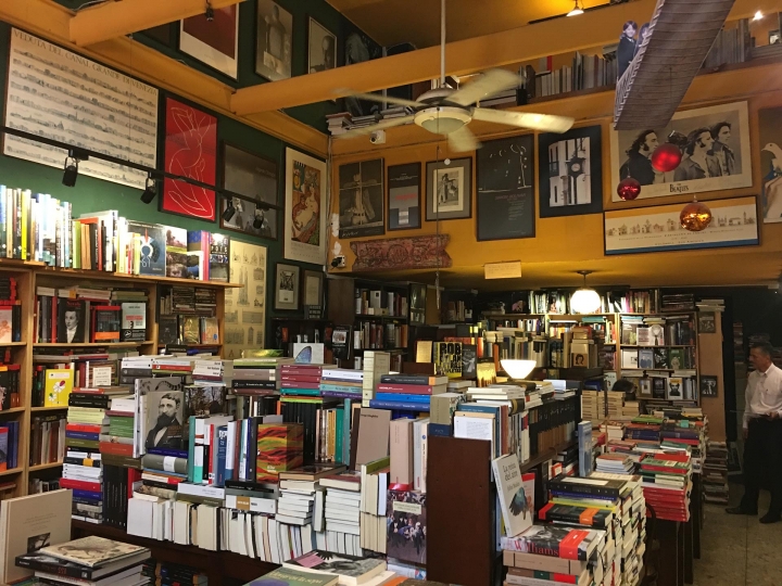 La librer&iacute;a que fomenta el pensamiento cr&iacute;tico