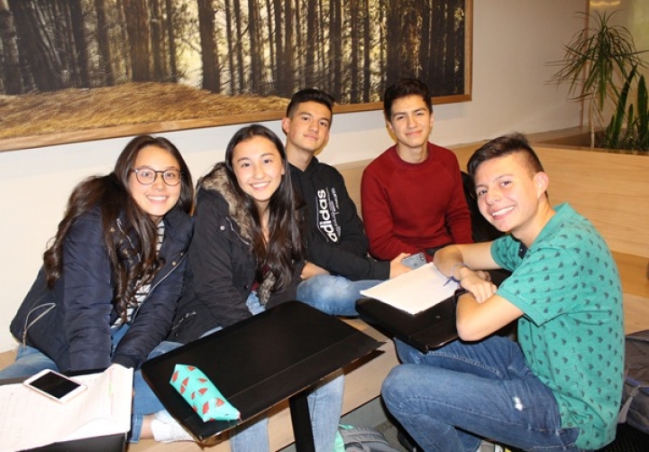 Generaci&oacute;n E, un incentivo para estudiantes de escasos recursos que desean acceder a la universidad
