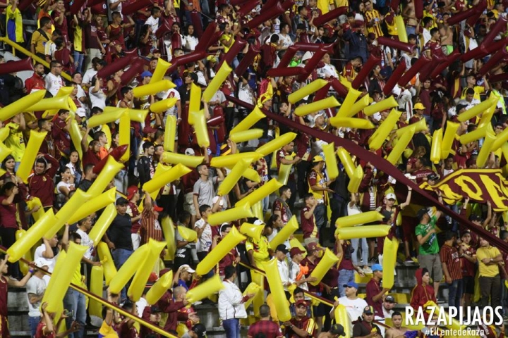 Hinchas ibaguere&ntilde;os vivieron en el estadio Manuel Murillo Toro el partido de Deportes Tolima contra Boca Juniors