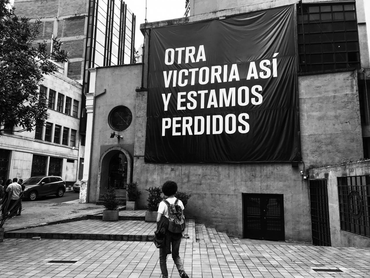 Mensaje en la Avenida Jiménez de Bogotá|||