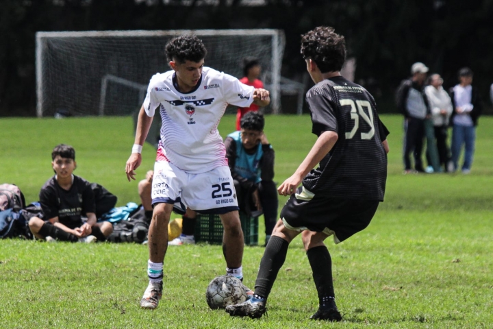 Los dos goles vinieron en los &uacute;ltimos minutos