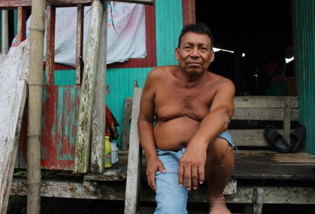 Miguel Pérez afuera de su casa ubicada en el resguardo indígena Calle Santa Rosa.|||