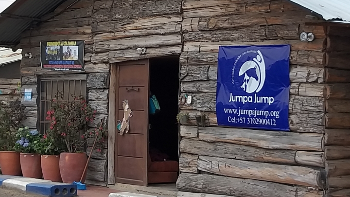 Caba&ntilde;a administrativa de Jumpa Jump