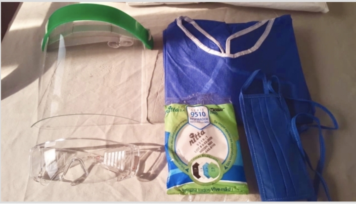 Equipo de protecci&oacute;n m&eacute;dico