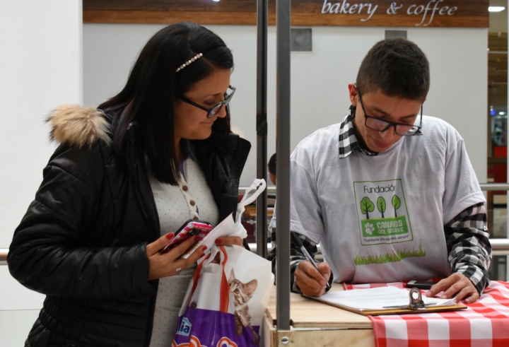 Jornada de adopci&oacute;n Cafam Floresta
