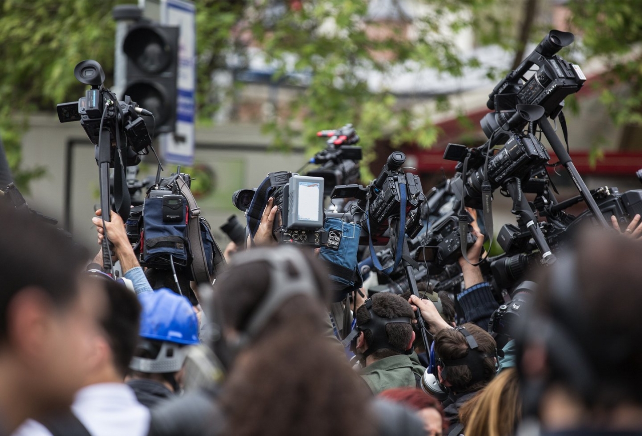 En Colombia el ejercicio del periodismo se ve recurrentemente amenazado a través de hostigamientos y acoso|||