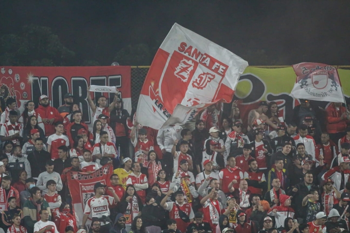 Tribuna norte Estadio Metropolitano de Techo