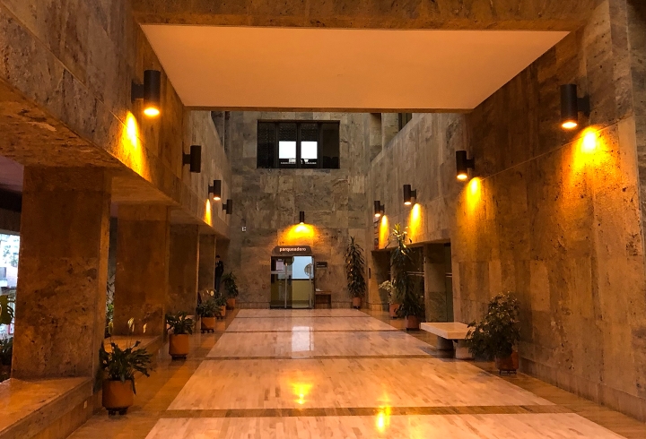 Biblioteca Luis &Aacute;ngel Arango