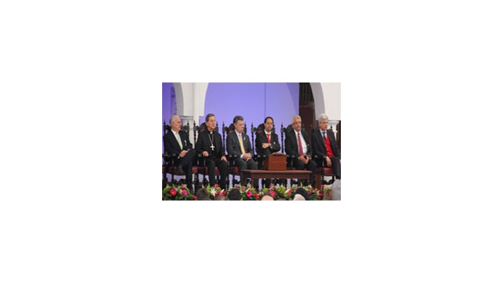 Posesi&oacute;n nuevo rector URosario.