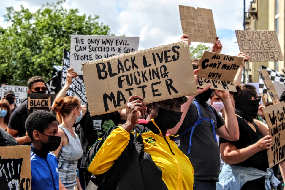 Blacklivesmatter Fotogaler A De Las Marchas Contra El Racismo En Bristol