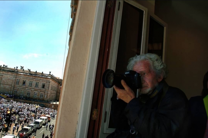 Manuel H durante una movilizaci&oacute;n en la plaza de Bol&iacute;var.