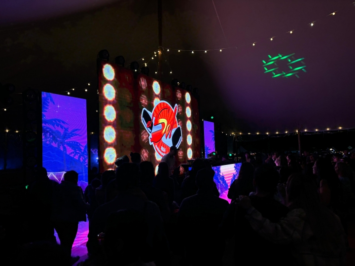 Carpa de encuentro de mel&oacute;manos y coleccionistas