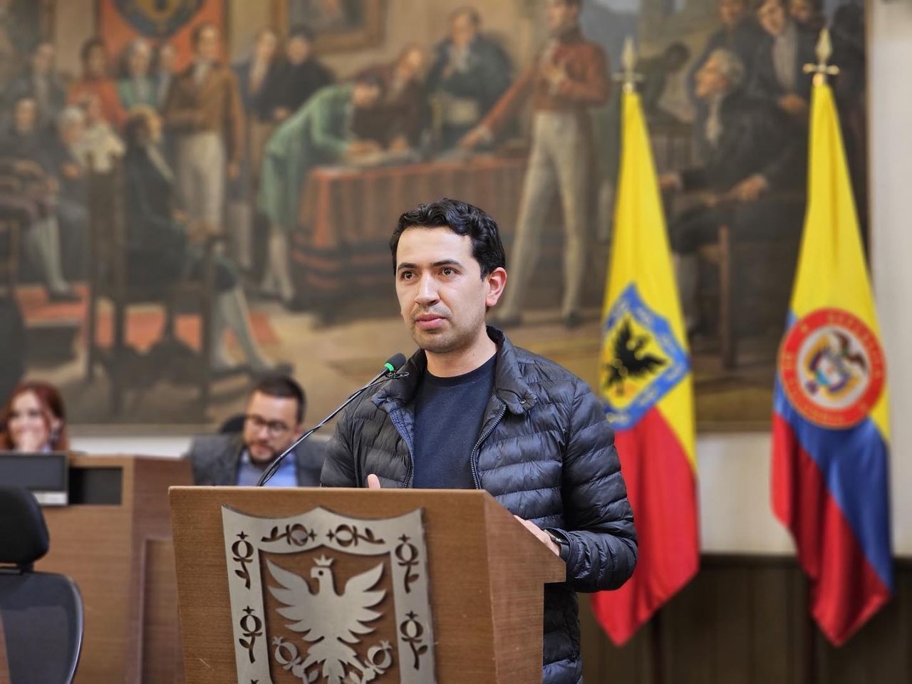 Tras los pasos de Daniel Briceño, el tuitero que se convirtió en concejal de Bogotá
