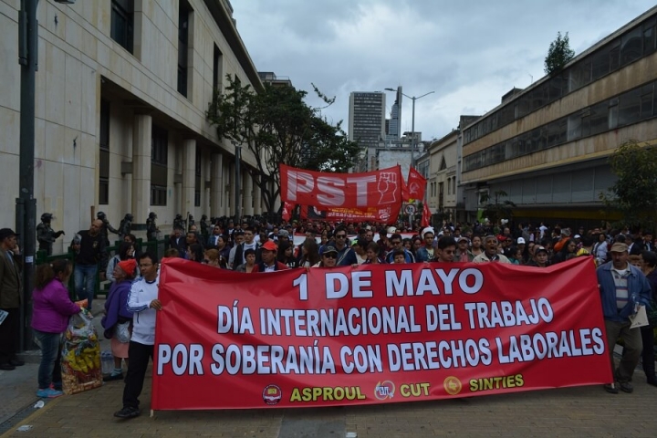 Así se vivió la marcha por el Día Internacional del Trabajo en Bogotá