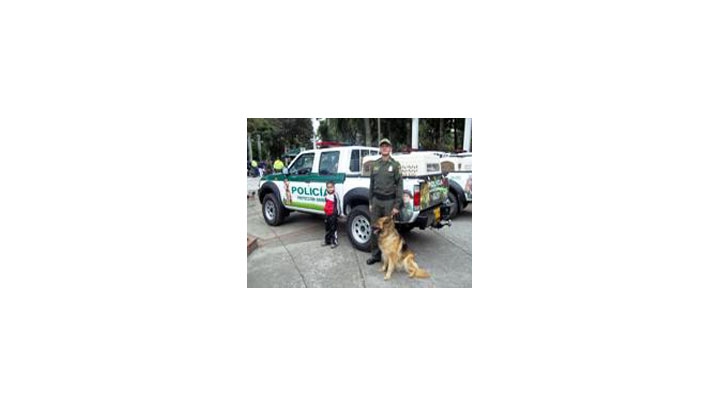 La policía de protección animal estrena estas modernas patrullas que permitirán un mejor control del maltrato animal en Bogotá.