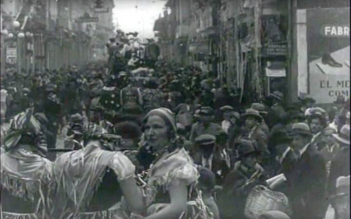 Pericles Carnaval símbolo de los carnavales estudiantiles en Bogotá