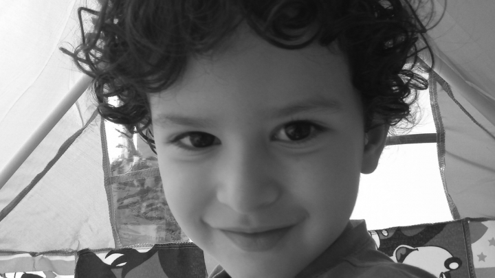 Obertura: En &ldquo;el campamento&rdquo;, como &eacute;l lo llama, Gabriel se imagina en la selva profunda o en la b&uacute;squeda de alg&uacute;n tesoro. 07/04/2020