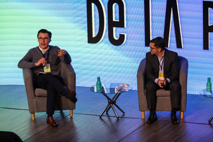 Conferencia: el costo oculto de la piratería. Panelista: Rodrigo Romero.