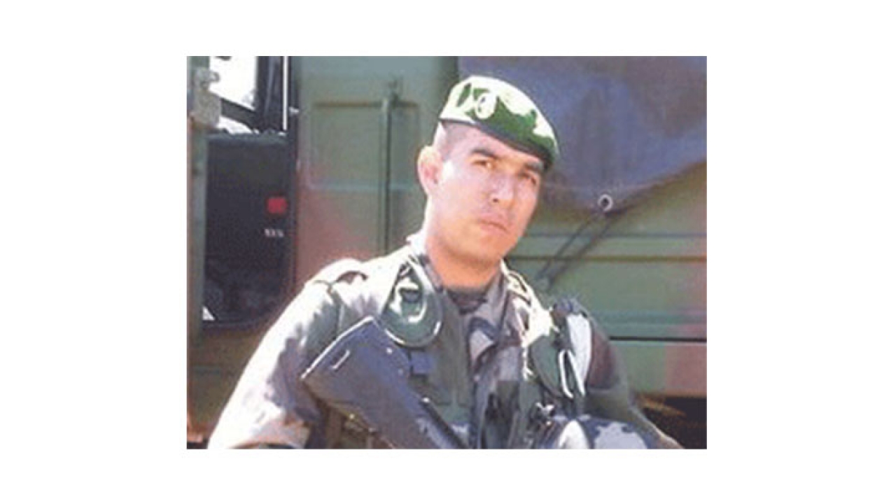 Santiago Montejo: de estudiante a legionario