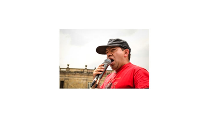 Silvio Ruiz, vocero de los recicladores, en una manifestaci&oacute;n en la Plaza de Bol&iacute;var en el a&ntilde;o 2013.