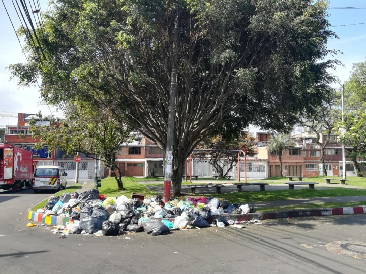 Escenarios como este se pueden encontrar en los barrios del sector.