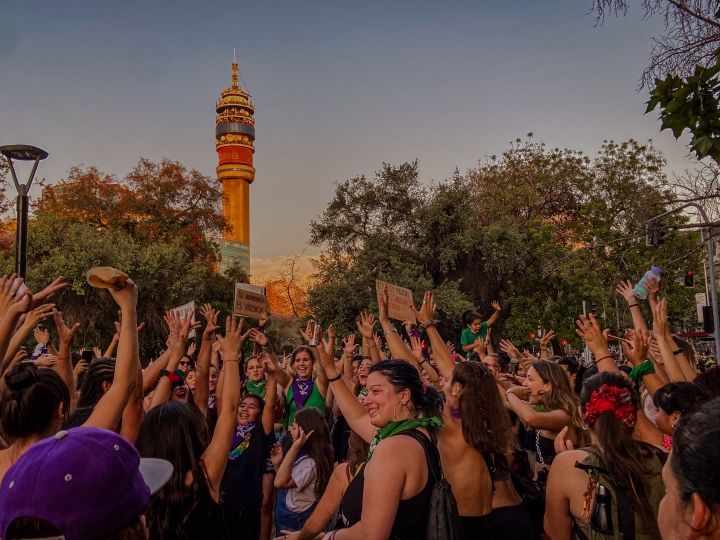 En fotos: las mujeres que se movilizaron en Chile contra las violencias