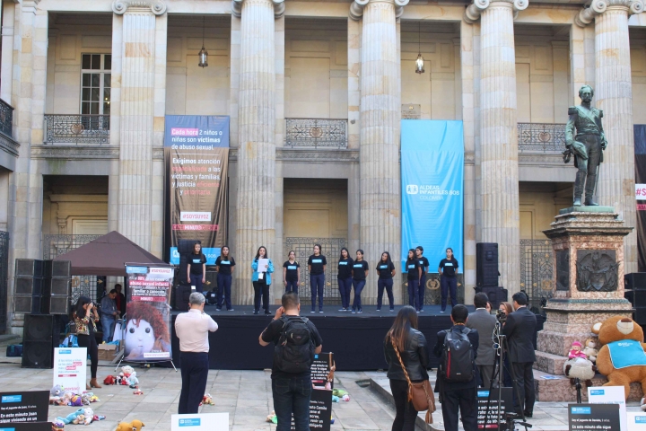 Jóvenes colaboradores de Aldeas Infantiles