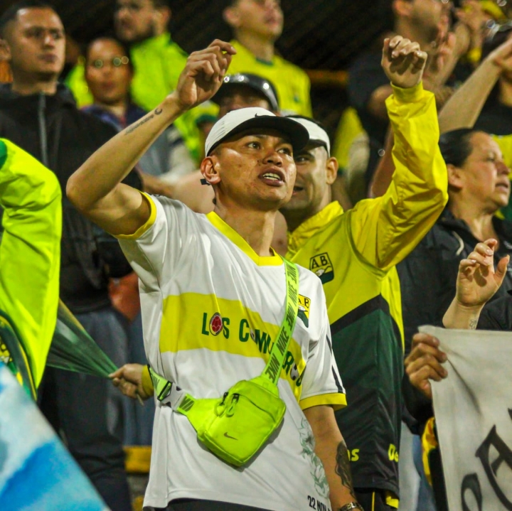 La hinchada no par&oacute; de alentar