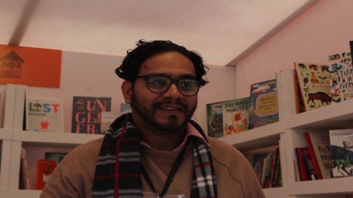 Armando Amadiego, librero de la librer&iacute;a El Relojero Ciego