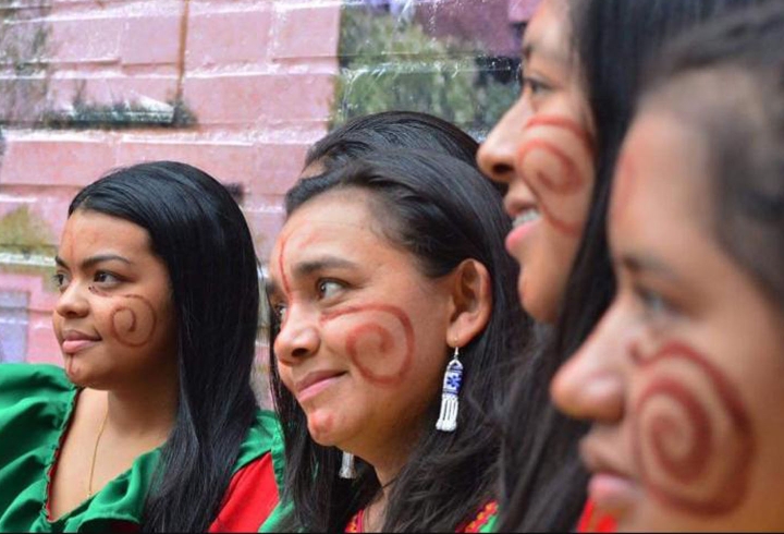 Estudiantes Way&uacute;u de la Alta y media Guajira en la Universidad Externado de Colombia. Cr&eacute;ditos: Heidy G&oacute;mez Vangrieken