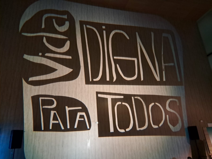 Proyección en el Hall de la Sala Capital en la Cinemateca