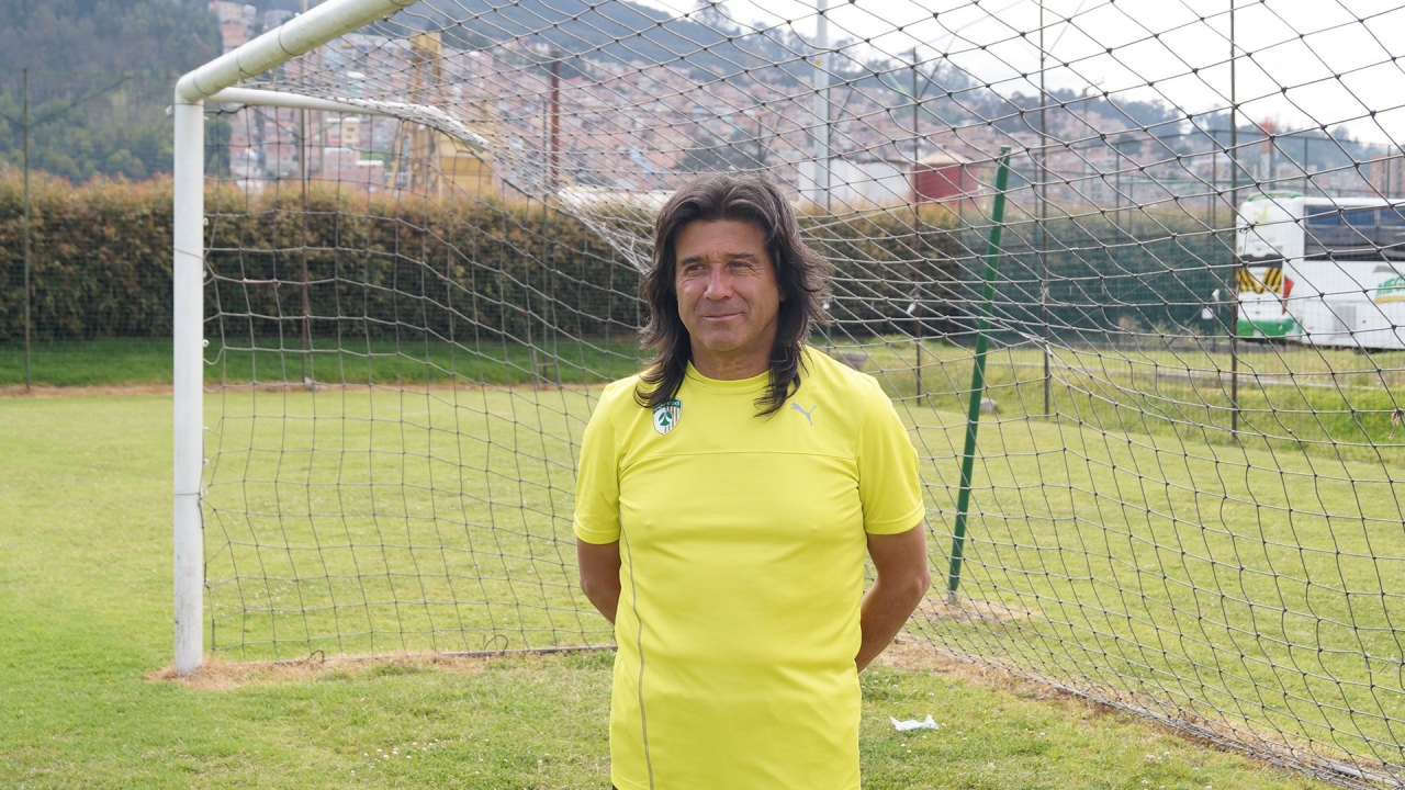Álvaro Duarte técnico del equipo femenino de Equidad Futbol Club||||