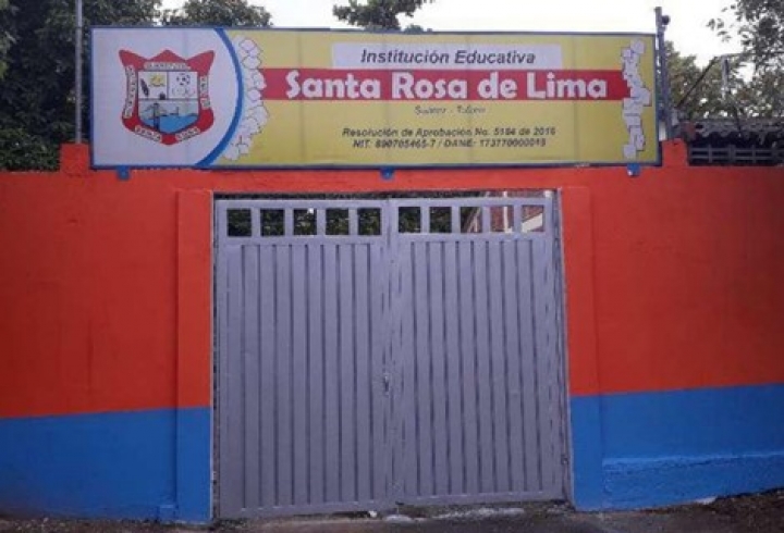 Colegio Santa Rosa de Lima cerrado ante la emergencia sanitaria por el covid-19.