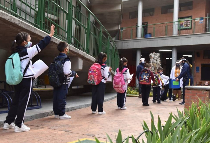 Regreso a clases con alternancia colegio distrital Bellavista