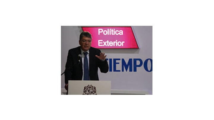 Ministro de Hacienda habla sobre los nuevos desaf&iacute;os econ&oacute;micos del pa&iacute;s