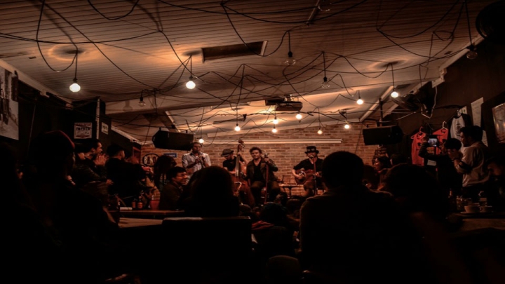 Los espacios bohemios son caracter&iacute;sticos de sus presentaciones