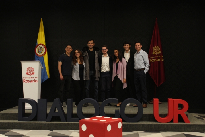 Miembros del consejo estudiantil de universidad del Rosario